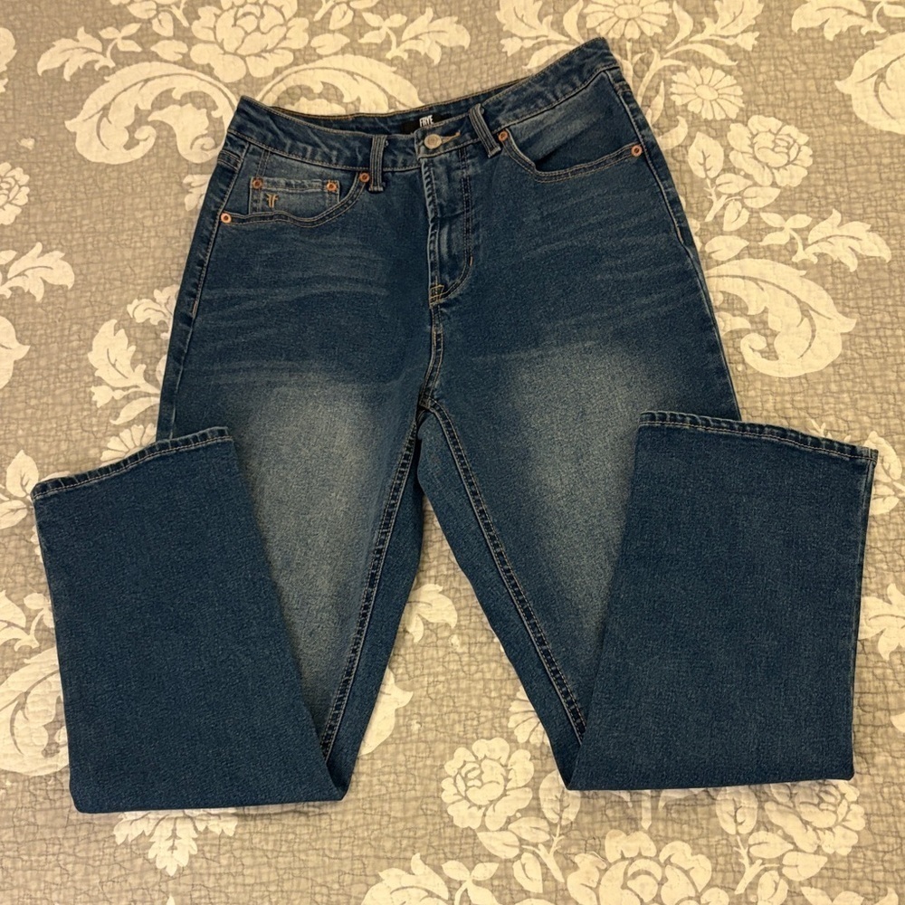 Frye Blue Denim Jeans ~ Medium Wash ~ Size 4/27